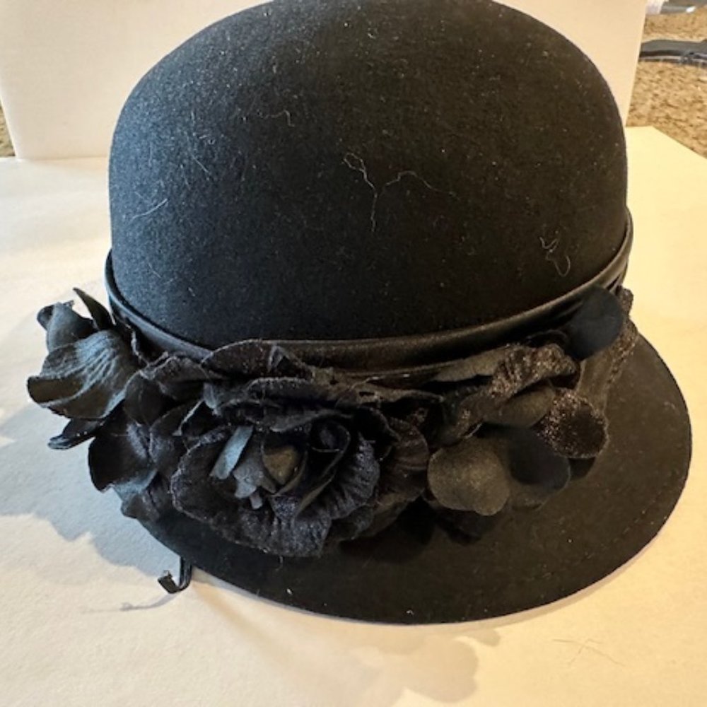 Angela & William 100% Wool Black Women’s Small Brim Hat June's Journey